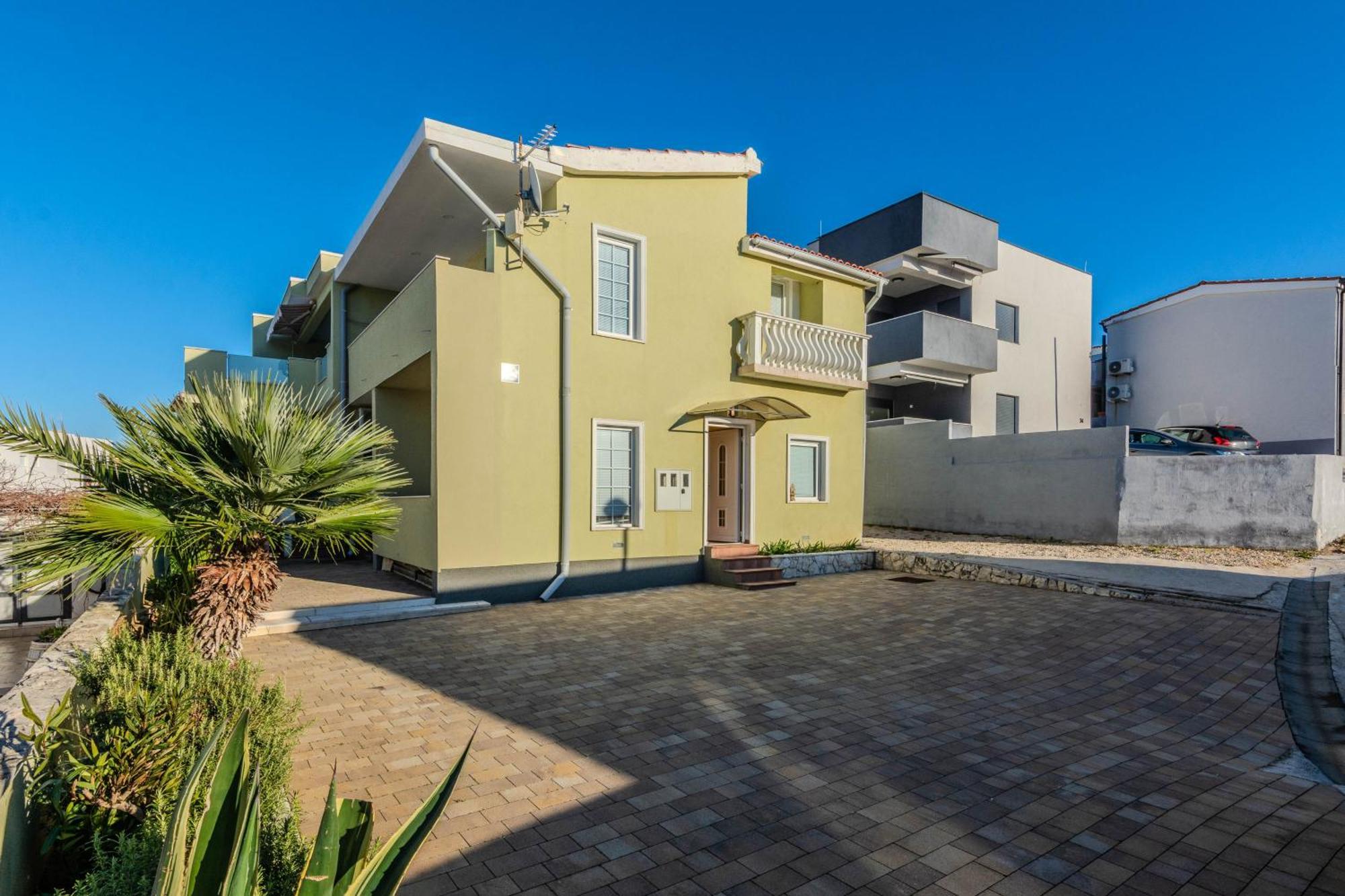 Apartments By The Sea Vir - Lozice, Vir - 18593 Exterior photo